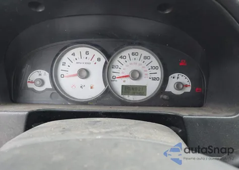 2005 Ford Escape Xlt from USA, damaged, VIN 1FMYU93155KB19623